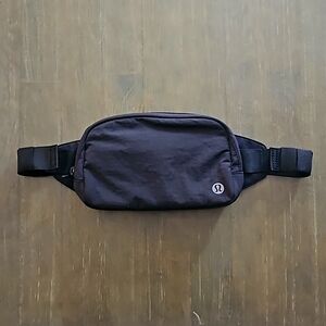 Lululemon Everywhere Belt Bag Ripstop